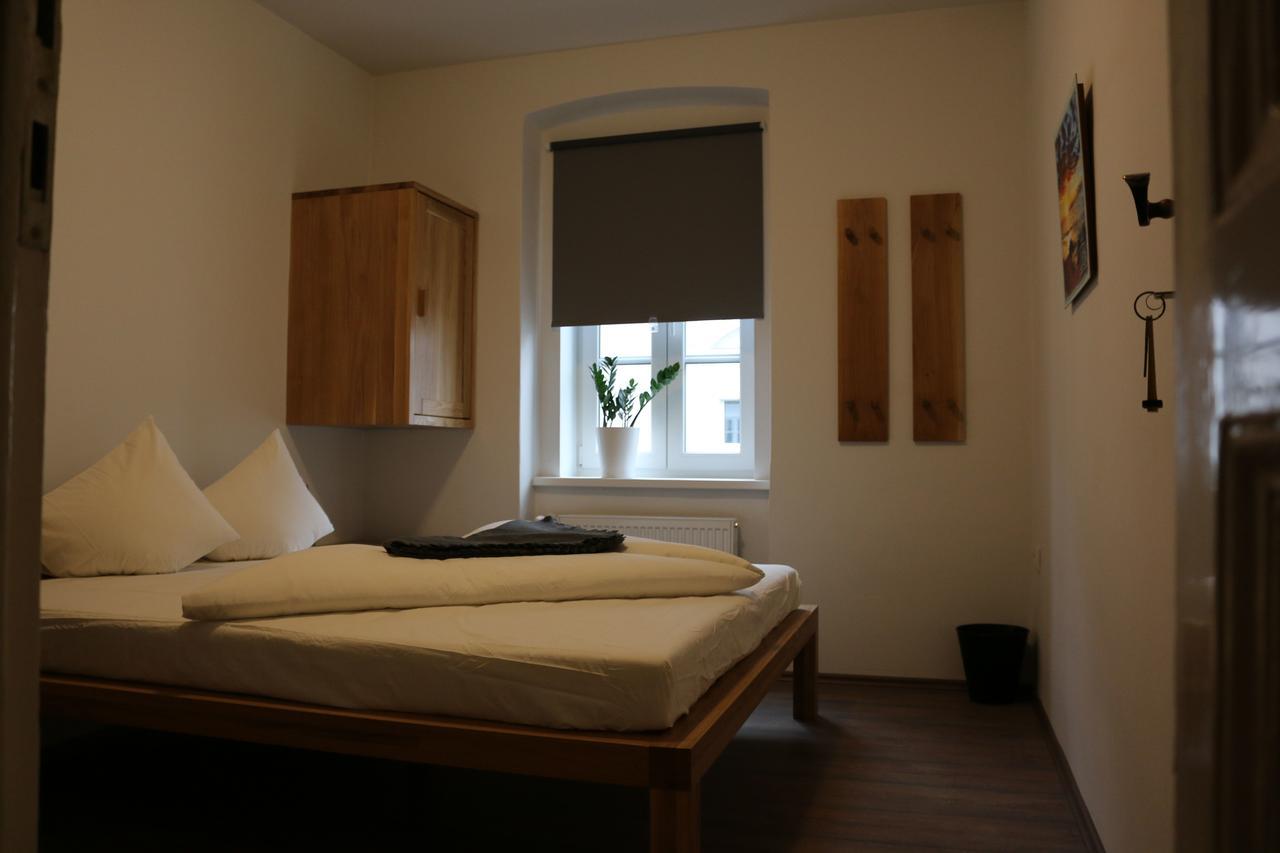 Hotel Sinos Клагенфурте Экстерьер фото