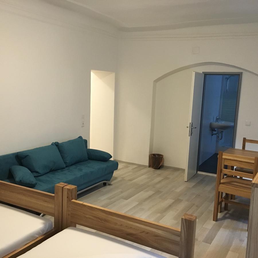 Hotel Sinos Клагенфурте Экстерьер фото
